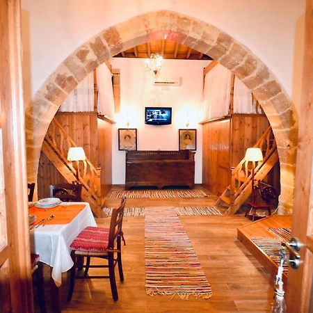 Villa Patitiri Traditional House With Hot Tub Αρχάγγελος Εξωτερικό φωτογραφία