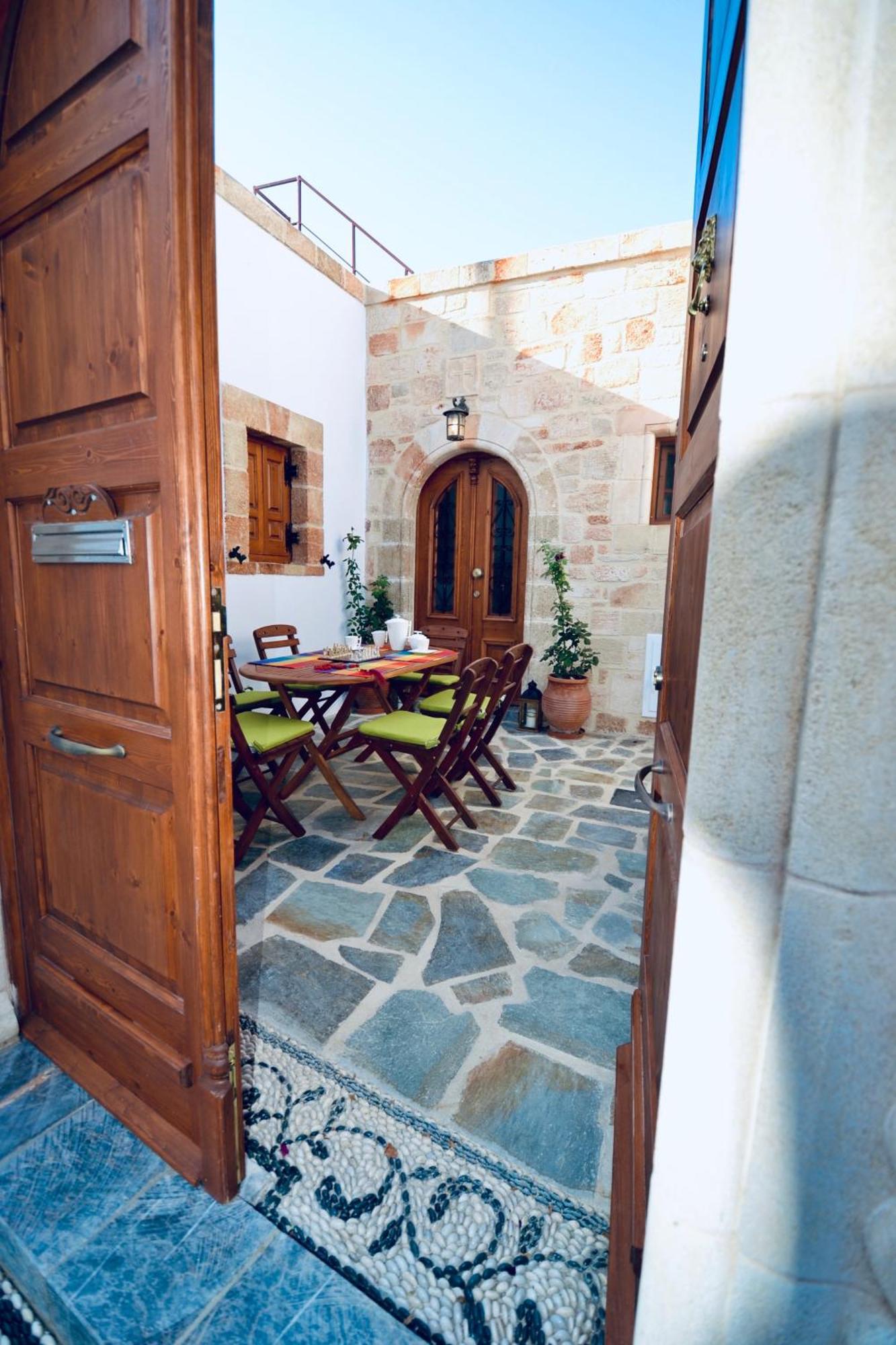 Villa Patitiri Traditional House With Hot Tub Αρχάγγελος Εξωτερικό φωτογραφία