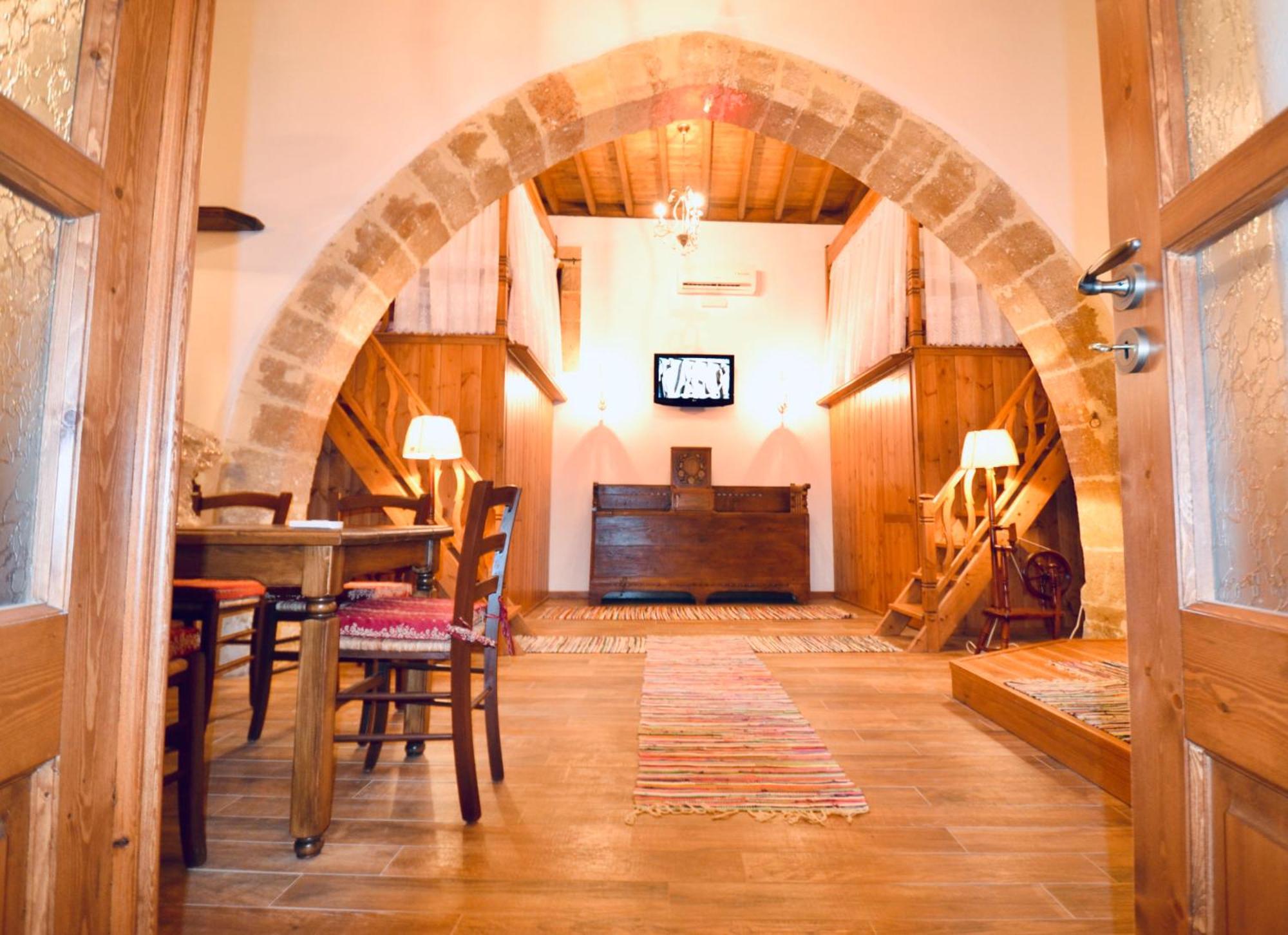 Villa Patitiri Traditional House With Hot Tub Αρχάγγελος Εξωτερικό φωτογραφία