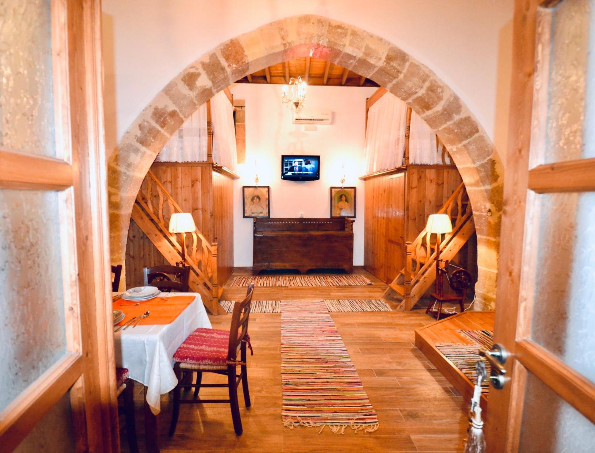 Villa Patitiri Traditional House With Hot Tub Αρχάγγελος Εξωτερικό φωτογραφία